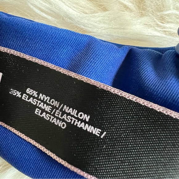 VICTORIA'S SECRET blue Very Sexy Multi-Way Multioptions bra size 32D - Picture 2 of 7